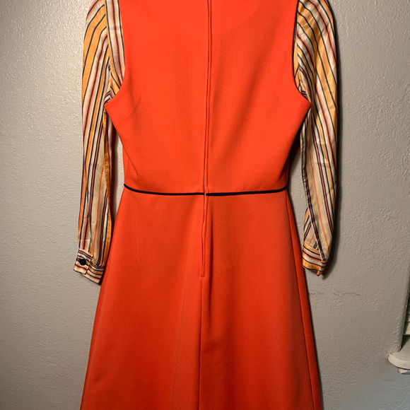 Amazing Vintage Suit-Dress - Picture 7 of 8